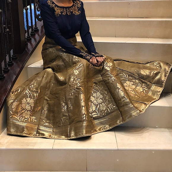 Prom gown - Picture 1 of 9